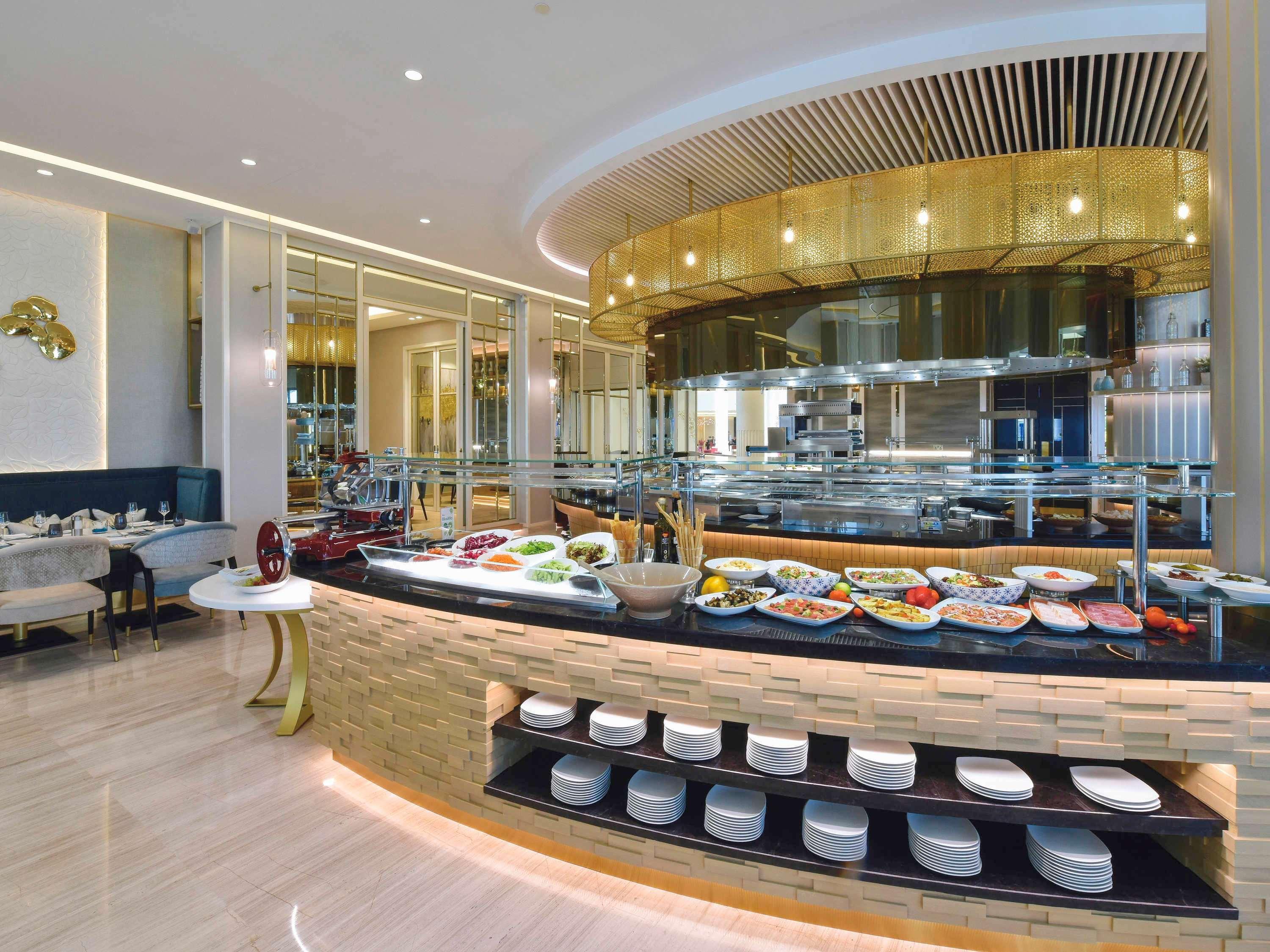 Moevenpick Bahrain Hotel 5*